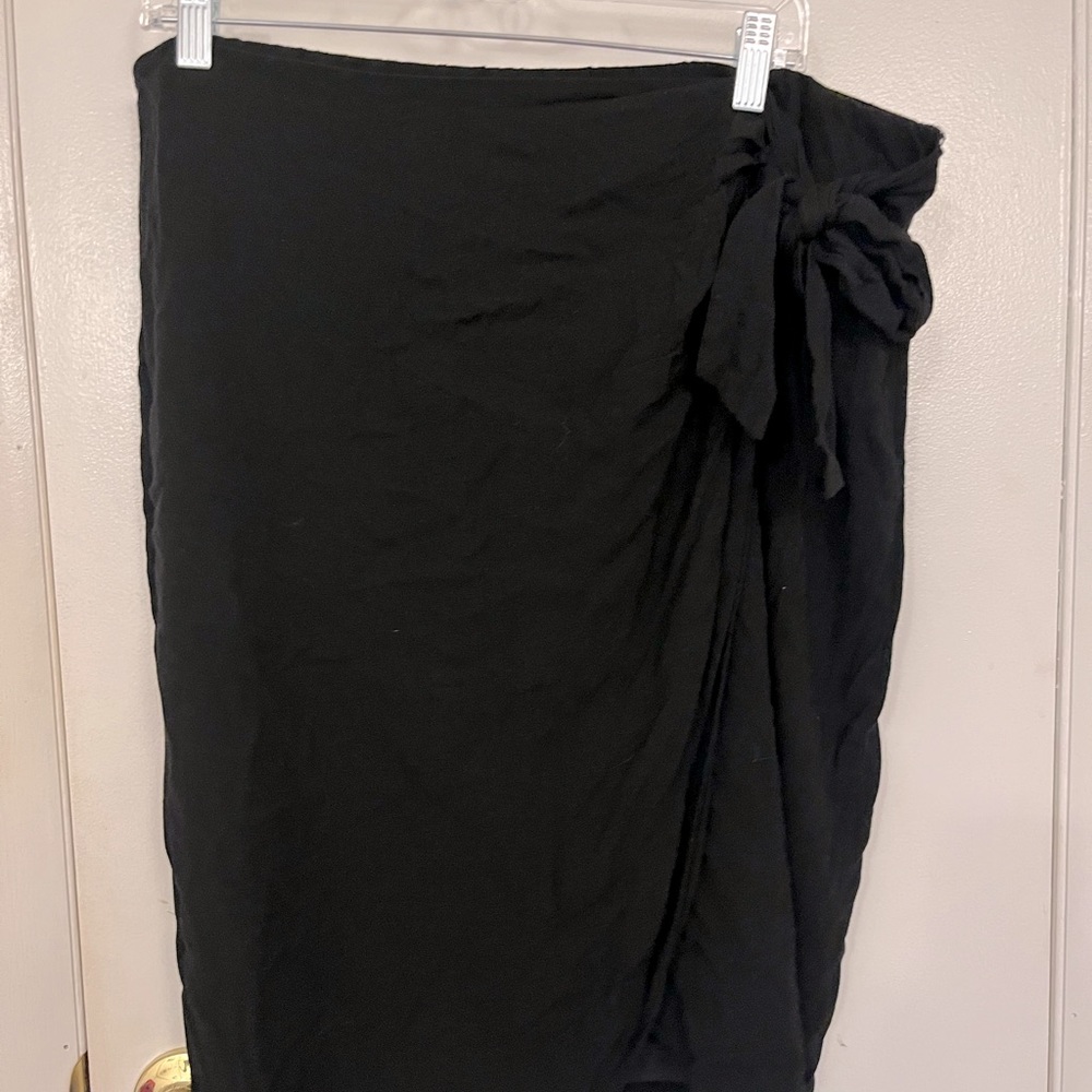 Cute knee length wrap skirt